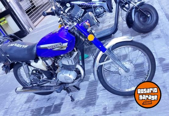 Motos - Suzuki AX100 2013 Nafta 85000Km - En Venta
