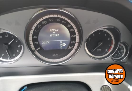 Autos - Mercedes Benz E 300 2010 Nafta 170000Km - En Venta