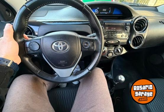 Autos - Toyota Etios 2018 Nafta 109000Km - En Venta