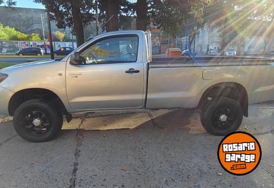 Camionetas - Toyota Hilux cabina simple 2007 Diesel 226000Km - En Venta