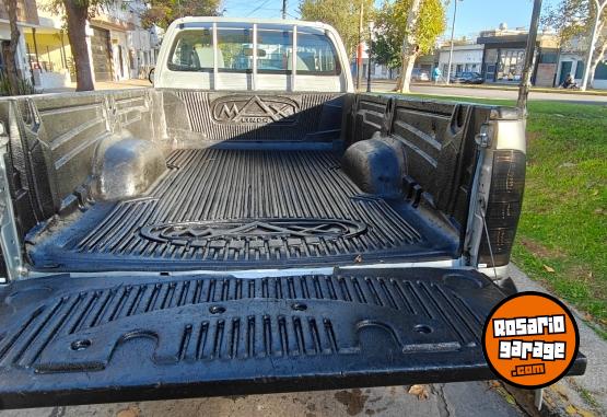 Camionetas - Toyota Hilux cabina simple 2007 Diesel 226000Km - En Venta