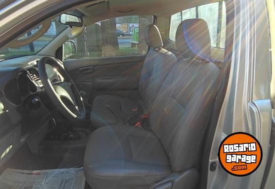 Camionetas - Toyota Hilux cabina simple 2007 Diesel 226000Km - En Venta