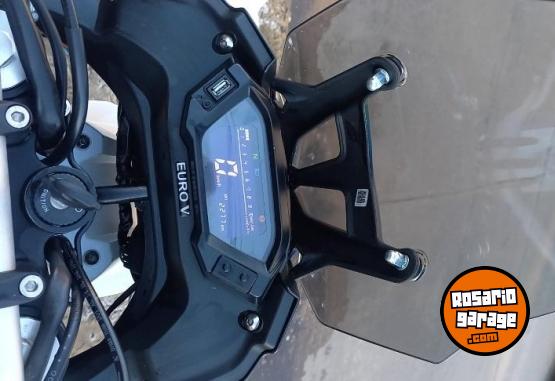 Motos - Voge Rally 300 2023 Nafta 2200Km - En Venta