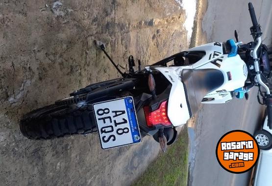 Motos - Voge Rally 300 2023 Nafta 2200Km - En Venta