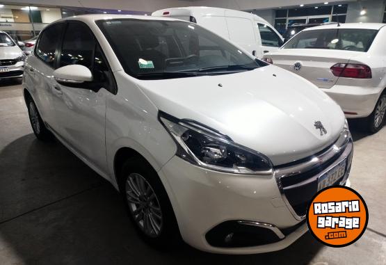 Autos - Peugeot 208 ALLURE 1.6 2018 Nafta 73000Km - En Venta