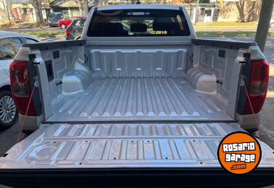 Camionetas - Ford Ranger XLS 4x2 2023 Diesel 50000Km - En Venta