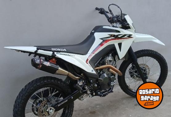 Motos - Honda Xr 300l 2025 Nafta 1500Km - En Venta