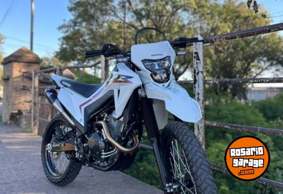 Motos - Honda Xr 300l 2025 Nafta 1500Km - En Venta