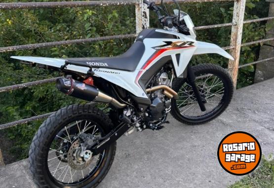 Motos - Honda Xr 300l 2025 Nafta 1500Km - En Venta