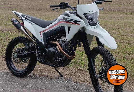 Motos - Honda Xr 300l 2025 Nafta 1500Km - En Venta