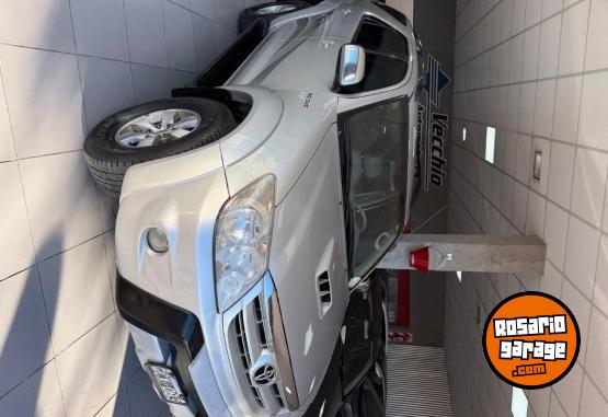 Camionetas - Toyota Sw4 SRV 2007 Diesel 370000Km - En Venta
