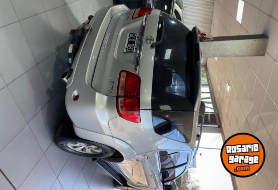 Camionetas - Toyota Sw4 SRV 2007 Diesel 370000Km - En Venta
