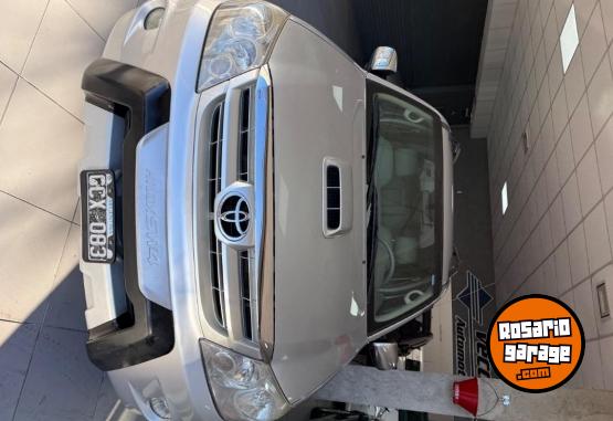 Camionetas - Toyota Sw4 SRV 2007 Diesel 370000Km - En Venta