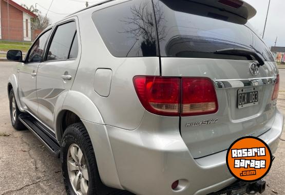 Camionetas - Toyota Sw4 SRV 2007 Diesel 370000Km - En Venta