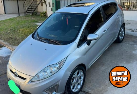 Autos - Ford Fiesta kinetick titanium 2012 Nafta 200000Km - En Venta