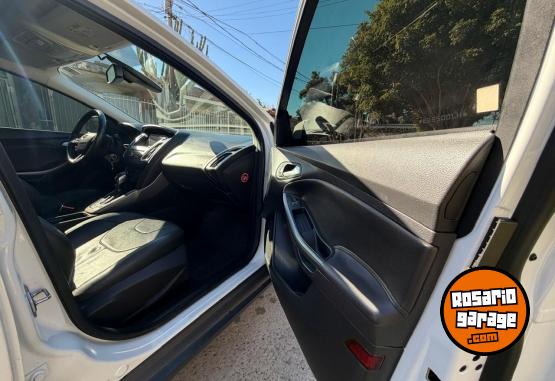 Autos - Ford FOCUS SE PLUS 2017 Nafta 66000Km - En Venta