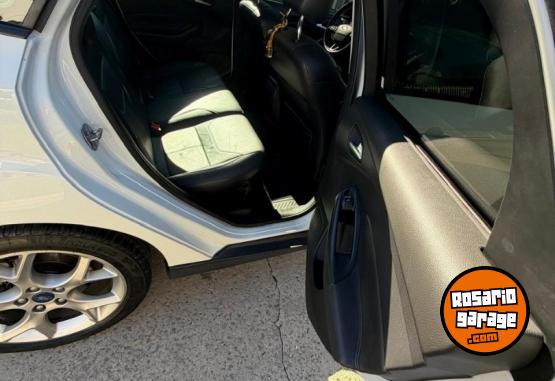 Autos - Ford FOCUS SE PLUS 2017 Nafta 66000Km - En Venta