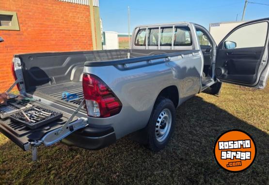 Camionetas - Toyota Hilux cabina simple 2026 Diesel 0Km - En Venta