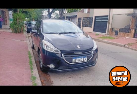 Autos - Peugeot 208 2017 Nafta 113000Km - En Venta