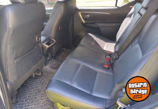 Camionetas - Toyota Sw4 204 cv srx 2021 Diesel 45000Km - En Venta