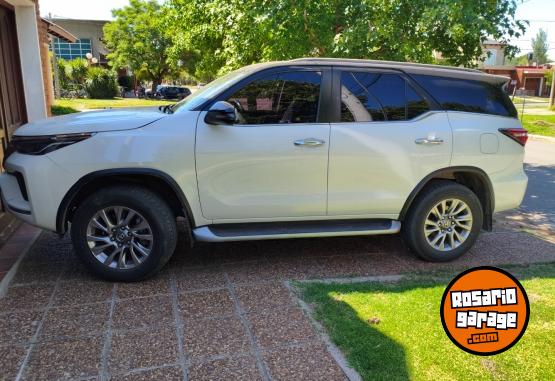 Camionetas - Toyota Sw4 204 cv srx 2021 Diesel 45000Km - En Venta