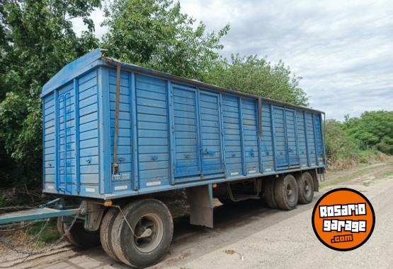 Camiones y Grúas - Acoplado Montebras - En Venta