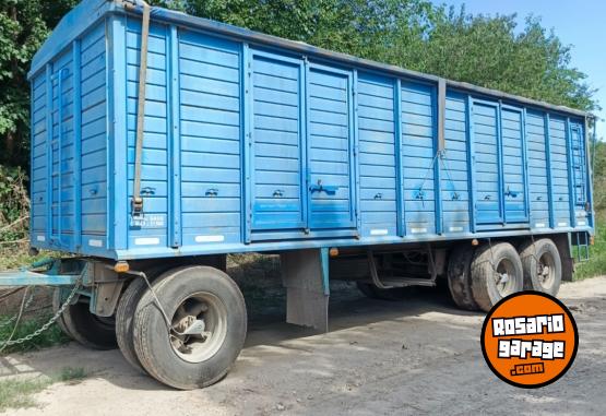 Camiones y Grúas - Acoplado Montebras - En Venta