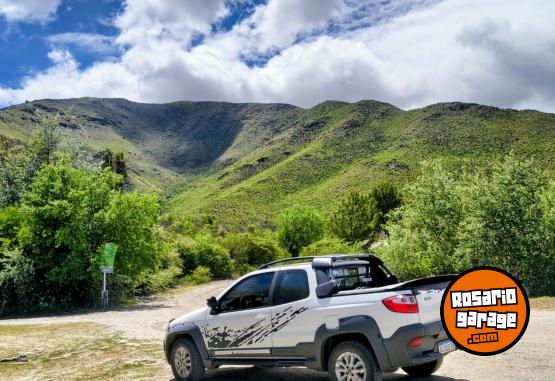 Camionetas - Fiat Strada adventure LOCKER 2017 GNC 160000Km - En Venta