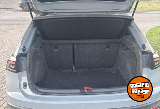 Autos - Volkswagen Nivus Hero 2021 Nafta 98000Km - En Venta