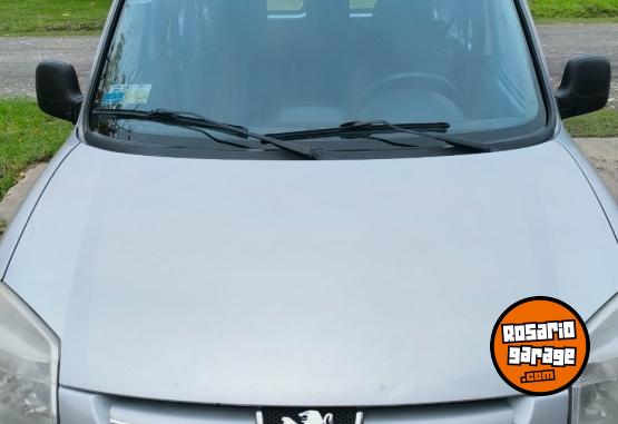Utilitarios - Peugeot Partner 2014 GNC 160Km - En Venta