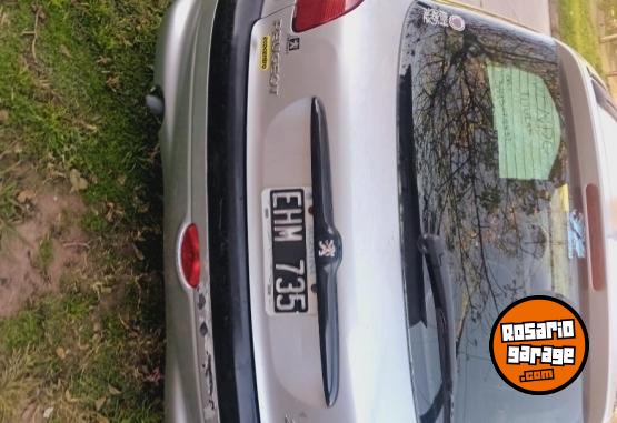 Autos - Peugeot 206 2004 Nafta 213000Km - En Venta