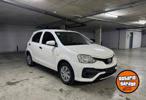 Autos - Toyota etios, yaris 2020 Nafta 67000Km - En Venta