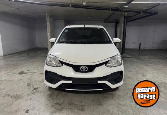 Autos - Toyota etios, yaris 2020 Nafta 67000Km - En Venta