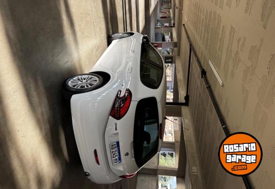 Autos - Peugeot 208 2018 Nafta 108000Km - En Venta