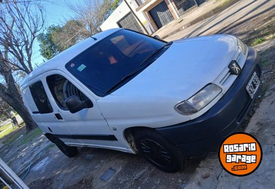 Utilitarios - Peugeot Patnert 2004 Diesel 185000Km - En Venta