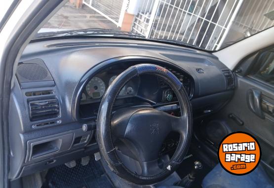Utilitarios - Peugeot Patnert 2004 Diesel 185000Km - En Venta