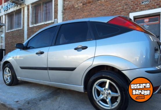 Autos - Ford Focus 5p 1.6 2005 Nafta 1111Km - En Venta