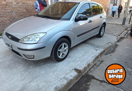 Autos - Ford Focus 5p 1.6 2005 Nafta 1111Km - En Venta