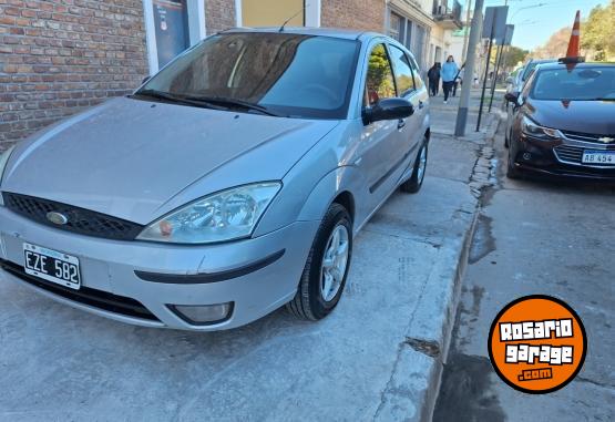 Autos - Ford Focus 5p 1.6 2005 Nafta 1111Km - En Venta