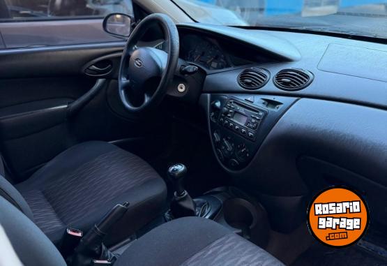 Autos - Ford Focus 5p 1.6 2005 Nafta 1111Km - En Venta