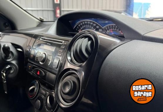 Autos - Toyota Etios XLS 2013 Nafta 130000Km - En Venta