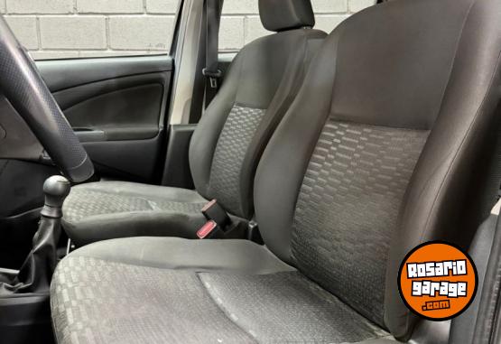 Autos - Toyota Etios XLS 2013 Nafta 130000Km - En Venta