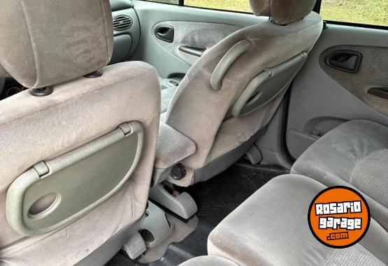 Autos - Renault Scenic 2005 GNC 200000Km - En Venta