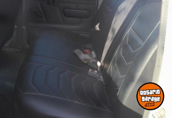 Camionetas - Toyota Hilux 3.0 4x2 dx 2003 Diesel 10000Km - En Venta