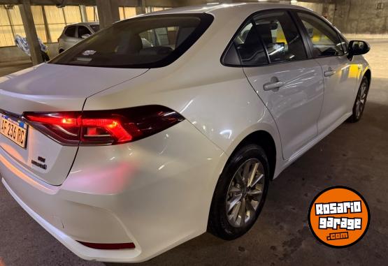 Autos - Toyota Corolla 2022 Electrico / Hibrido 70000Km - En Venta