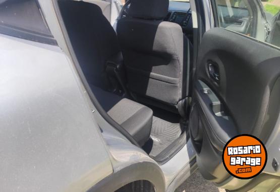 Autos - Honda HRV 2016 Nafta 67000Km - En Venta