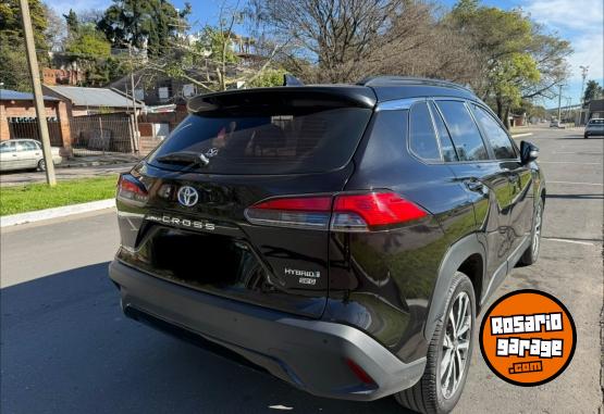Autos - Toyota Corolla Cross Seg SEG HV 2021 Electrico / Hibrido 70000Km - En Venta