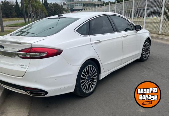 Autos - Ford Mondeo titanium 2018 Nafta 100000Km - En Venta