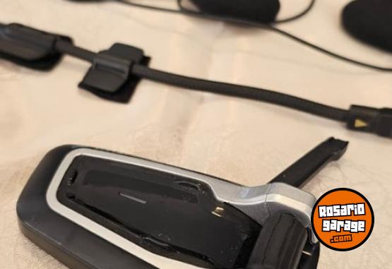 Accesorios para Motos - INTERCOMUNICADOR CARDO PACKTALK BOLD JBL - En Venta