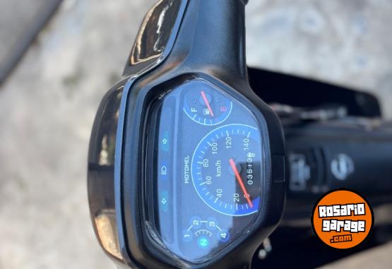 Motos - Motomel 2024 Dlx 2024 Nafta 3500Km - En Venta